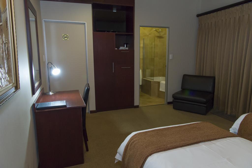 Bayswater Lodge Μπλουμφοντέιν Εξωτερικό φωτογραφία